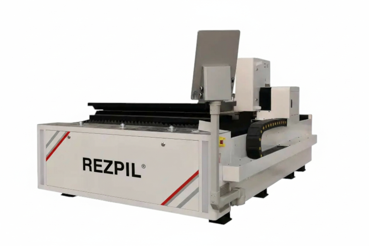 Оптоволоконный лазерный станок для резки металла REZPIL RP-4801 (1500W)